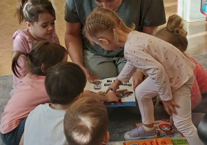 Biedronki - spotkanie czytelnicze z mamą Sary