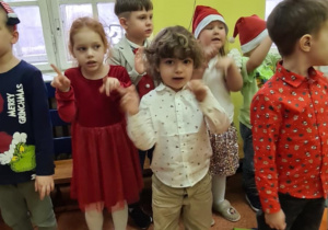Odwiedziny Mikołaja - zabawy muzyczno-ruchowe