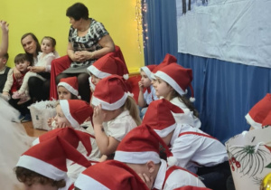 Spotkanie Świąteczne - dzieci z grupy "Stokrotki"