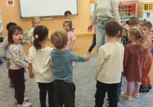 Grupa "Biedronki" - przygotowywania do Dnia Babci i Dziadka