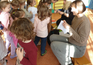 "Bezpieczne ferie" - Myszki i Stokrotki