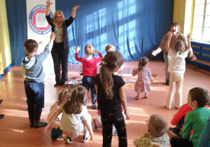 Dzieci w trakcie trwania warsztatów