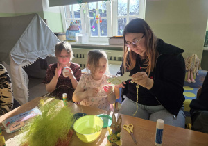 Laura z mamą i siistrą