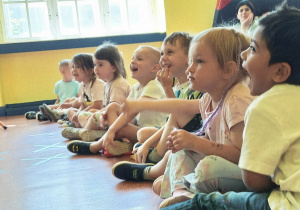 "Piotruś Pan" - Teatrzyk "WidziMisię", Biedronki